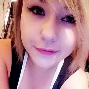 Meet your Posher, Stefanie